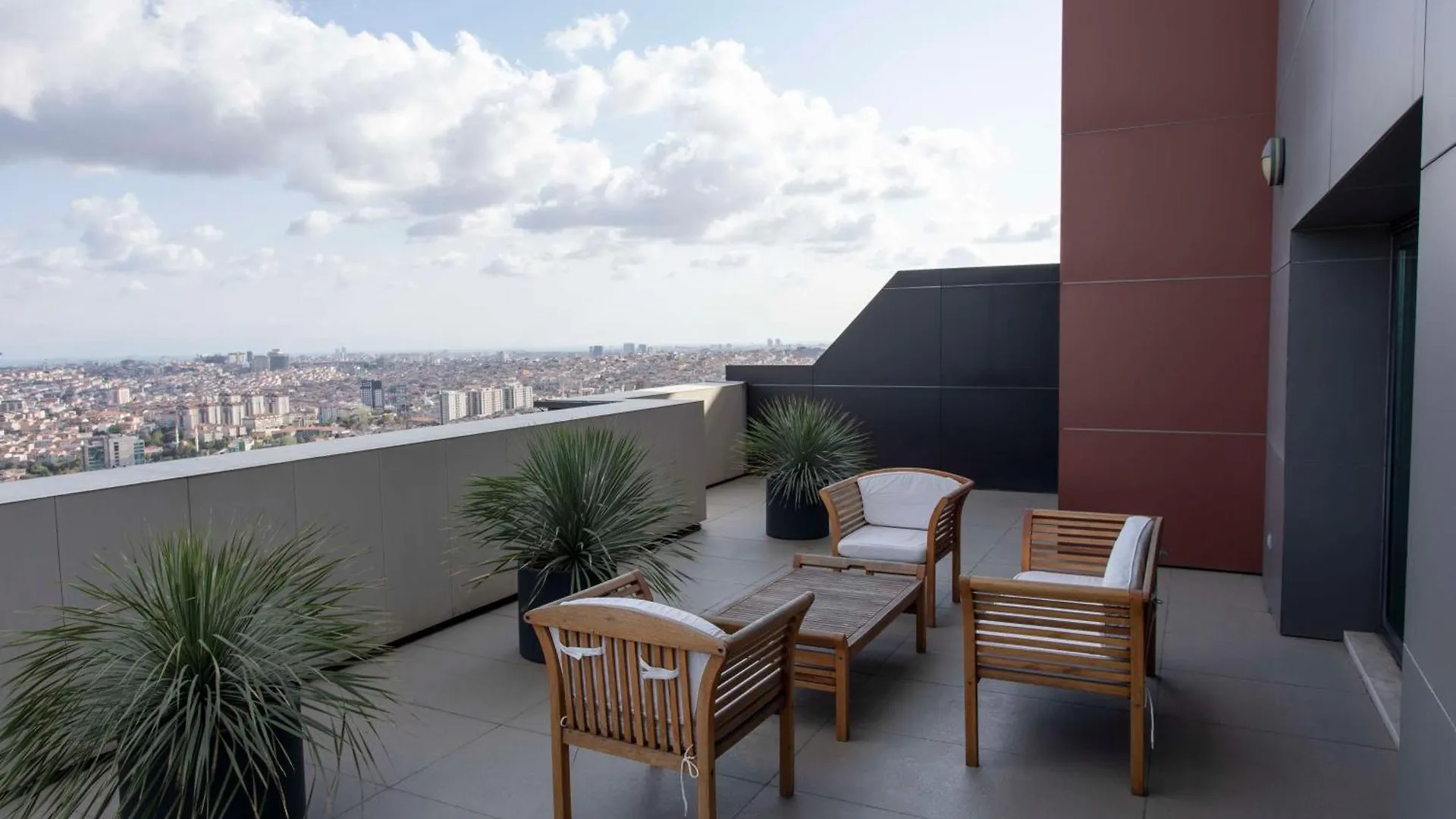 Radisson Residences Avrupa Tem Istanbul Hotel