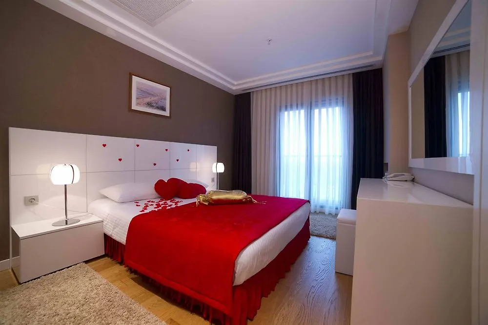 Radisson Residences Avrupa Tem اسطنبول تركيا
